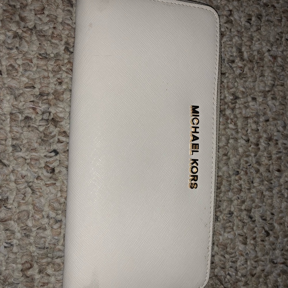 Michael Kors Wallet.